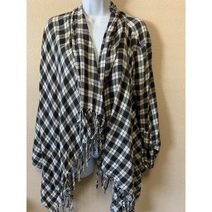Billabong Open Front Plaid Flannel Black White Fringed Shawl Jacket Shirt